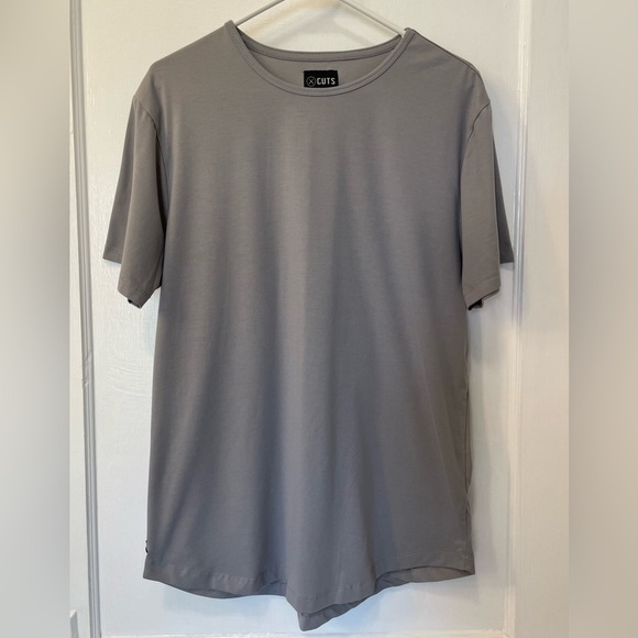 Cuts Clothing Other - CUTS Clothing Curve-Hem Tee Signature Fit Granite Grey